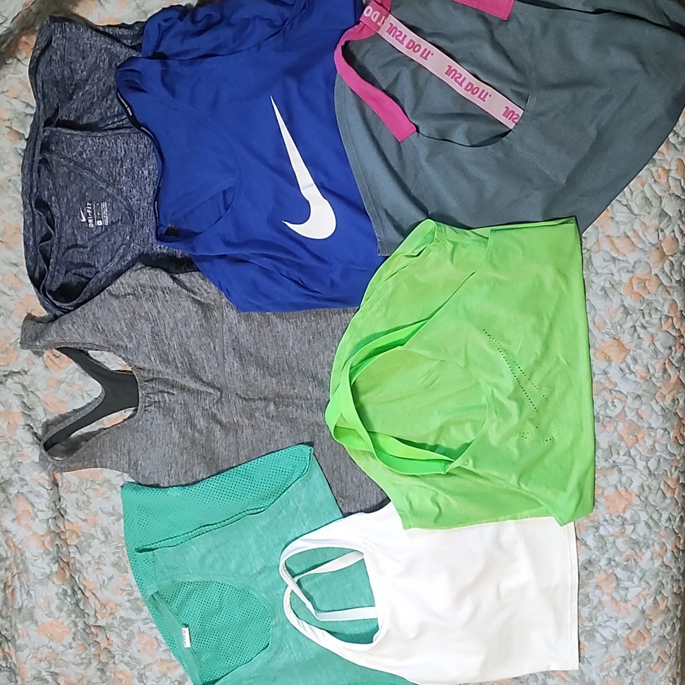 7 Work out tops Lulu/Nike/Old Navy